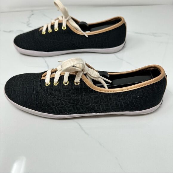 Tommy Hilfiger Sneakers- Size 8.5 - Picture 11 of 14